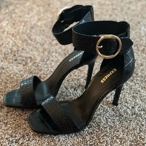 Black express heel size 7